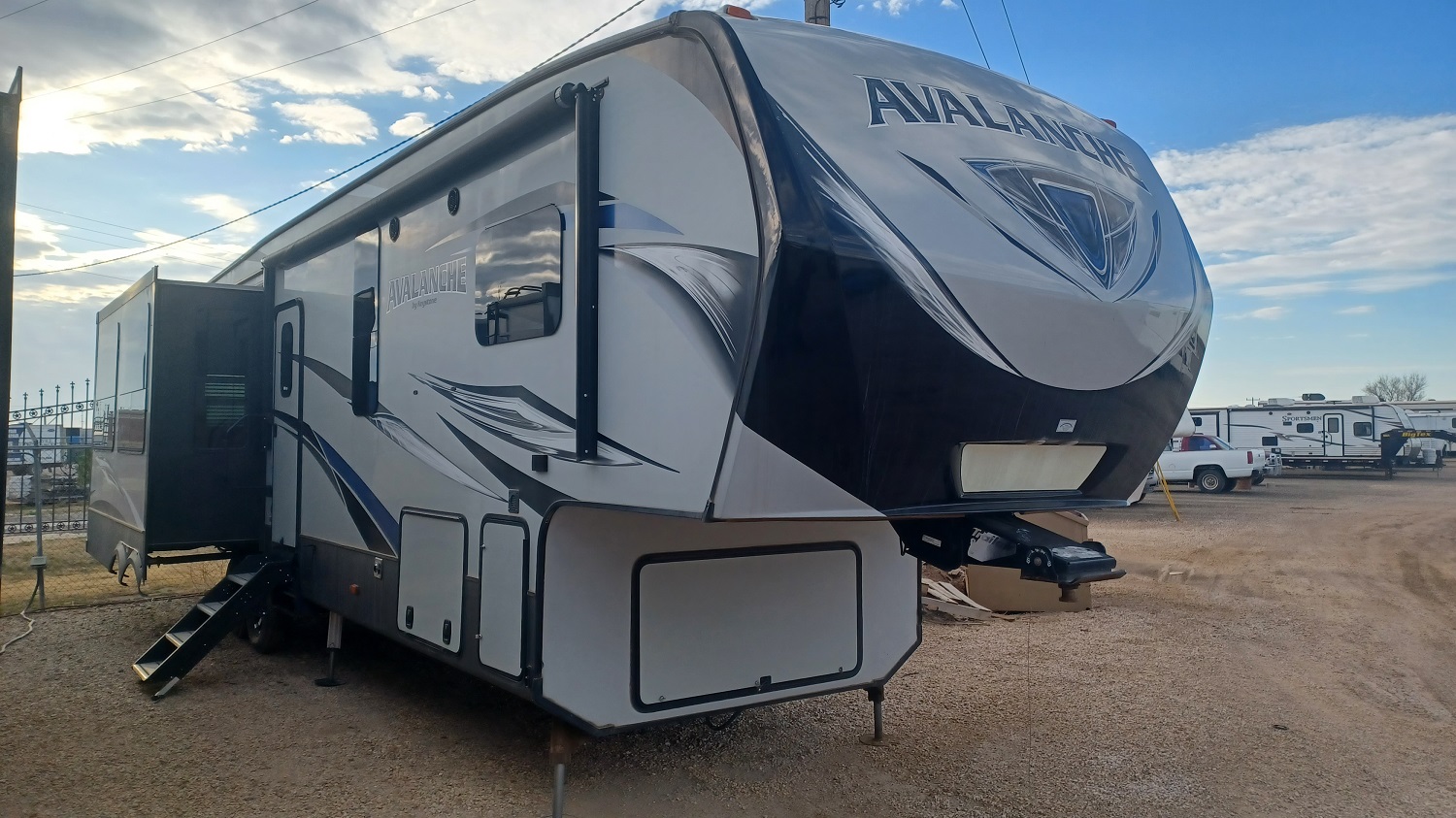 Avalanche 365MB right front